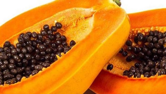 The health benefits of papaya seeds are unbelievable