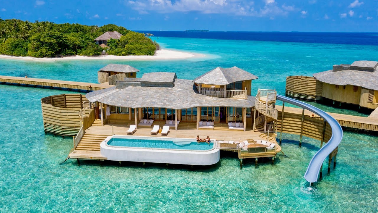 The maldives has many luxury resorts 