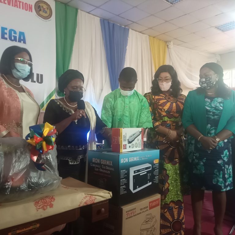 Women Affairs Ministry empowers 890 women in Lagos