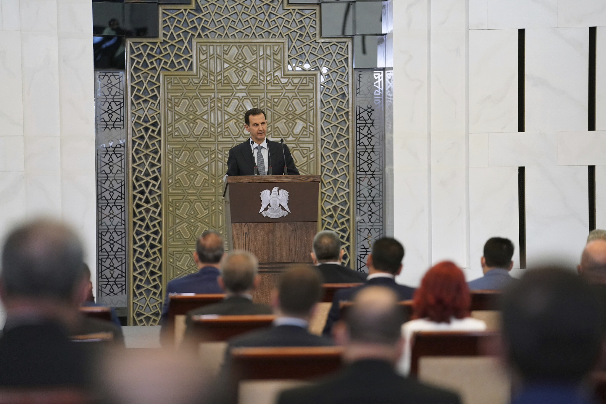 Bashar al-Assad addresses the Syrian parliament after taking an oath of officer in Damascus