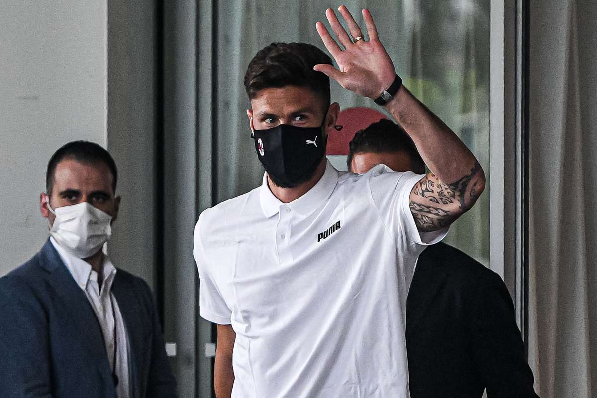 France's Olivier Giroud arrives for a medical at AC Milan