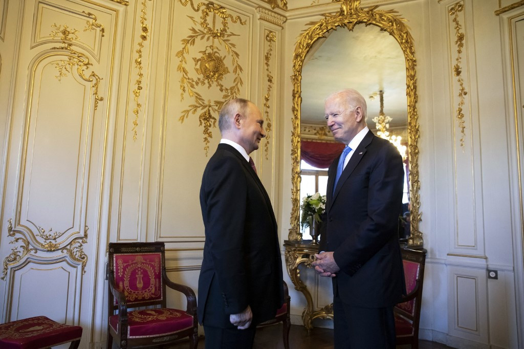 Biden talks to Putin prior to the US-Russia summit at the Villa La Grange, in Geneva