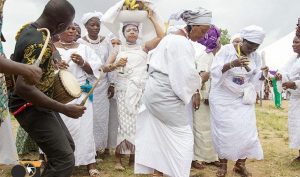 Learn about the procession to the Osun sacred grove during the Osun-Osogbo festival