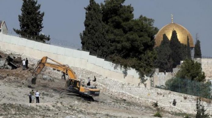 Israeli excavations could cause collapse of al-Aqsa Mosque, adjacent buildings