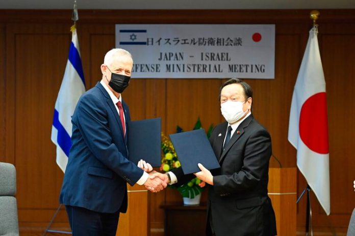 Israel, Japan Sign Accord for Closer Defense Cooperation Amid Iran Threat