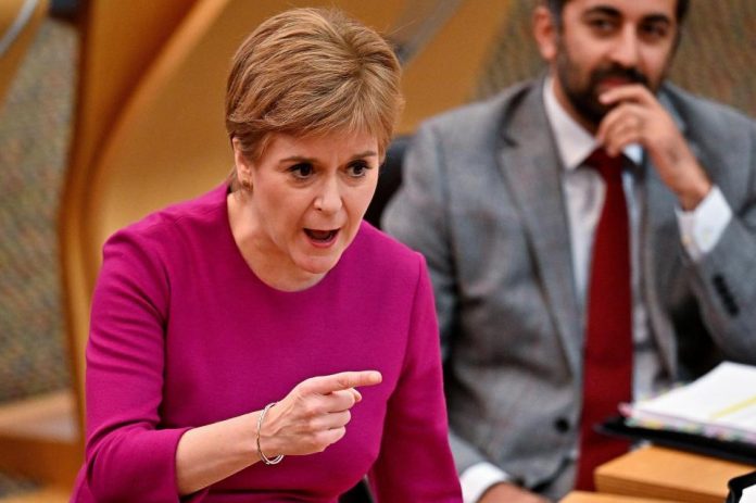 Scotland: Minister resigns over gender reform bill