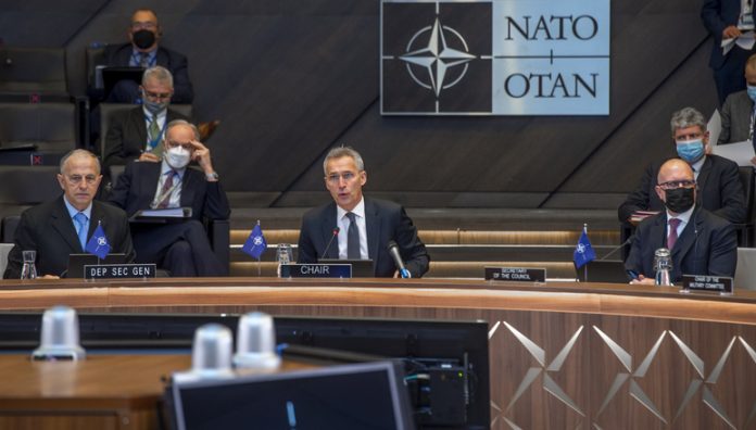 Alliance chief: Ukraine must remain sovereign if it wants to join NATO