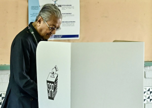 Malaysia: Mahathir loses in Langkawi, his first electoral defeat since 1969