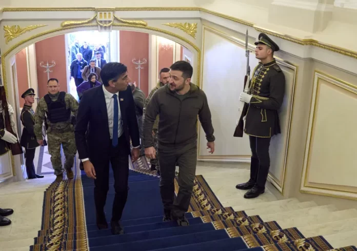 UK: PM Sunak makes surprise trip to Kyiv, boosts air defenses