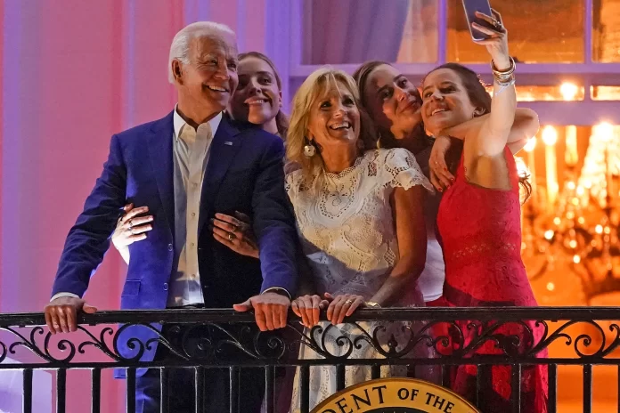 White House hosts wedding as Biden granddaughter gets married