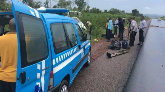 20 passengers escape death in Osun lone accident