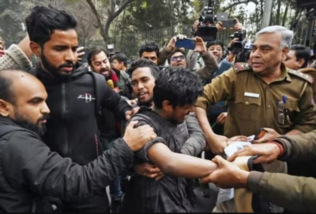 Indian police detain more students over Modi controversial documentary screenings