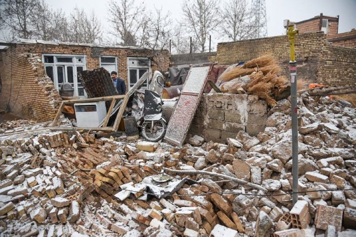 5.9-magnitude earthquake rattles Azarbaijan, leaves 3 dead