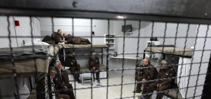 Israel introduces bill to limit medical treatment for Palestinian prisoners