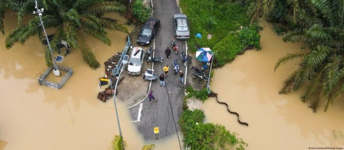 Malaysia: 4 dead, Over 40,000 displaced from Johor floods