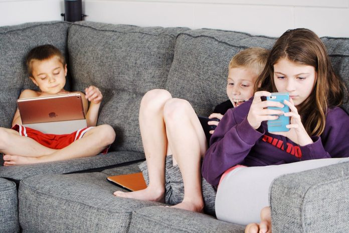 are screen time restrictions for kids effective