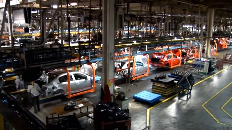 3 major US auto workers factories announce strikes at thesame time
