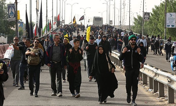 Iraqis find joy in serving pilgrims on the road to Karbala