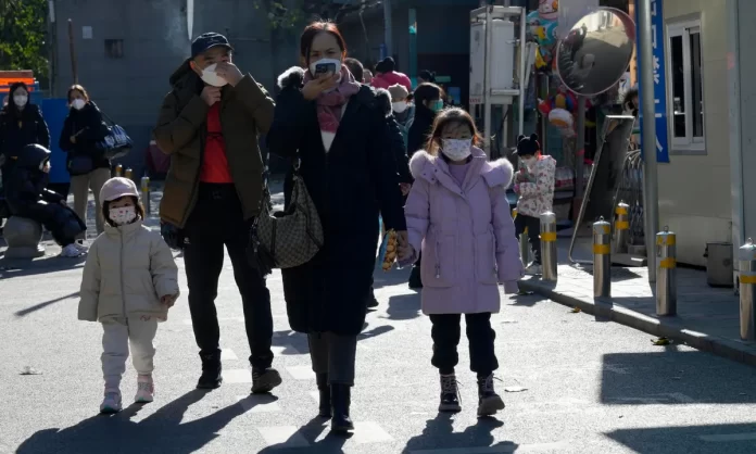 Fast-spreading respiratory breaks out in China