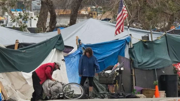 US homelessness hits record high amid cost of living crisis