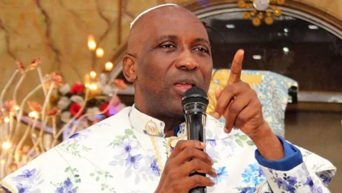 Primate Ayodele predicts dollar to change at ₦1,700