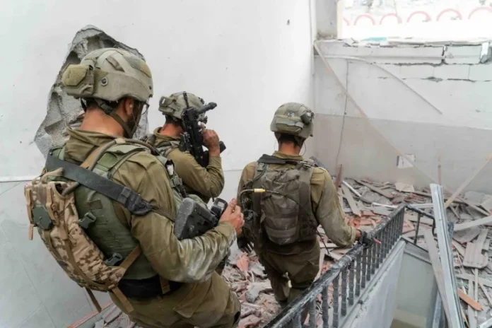 Israeli tanks 'crushed' bodies at Gaza al-Shifa Hospital as