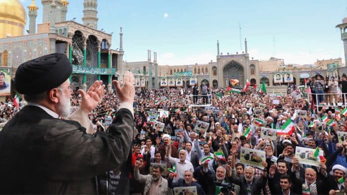 Fars News Agency calls on Iranians to pray for President Raisi